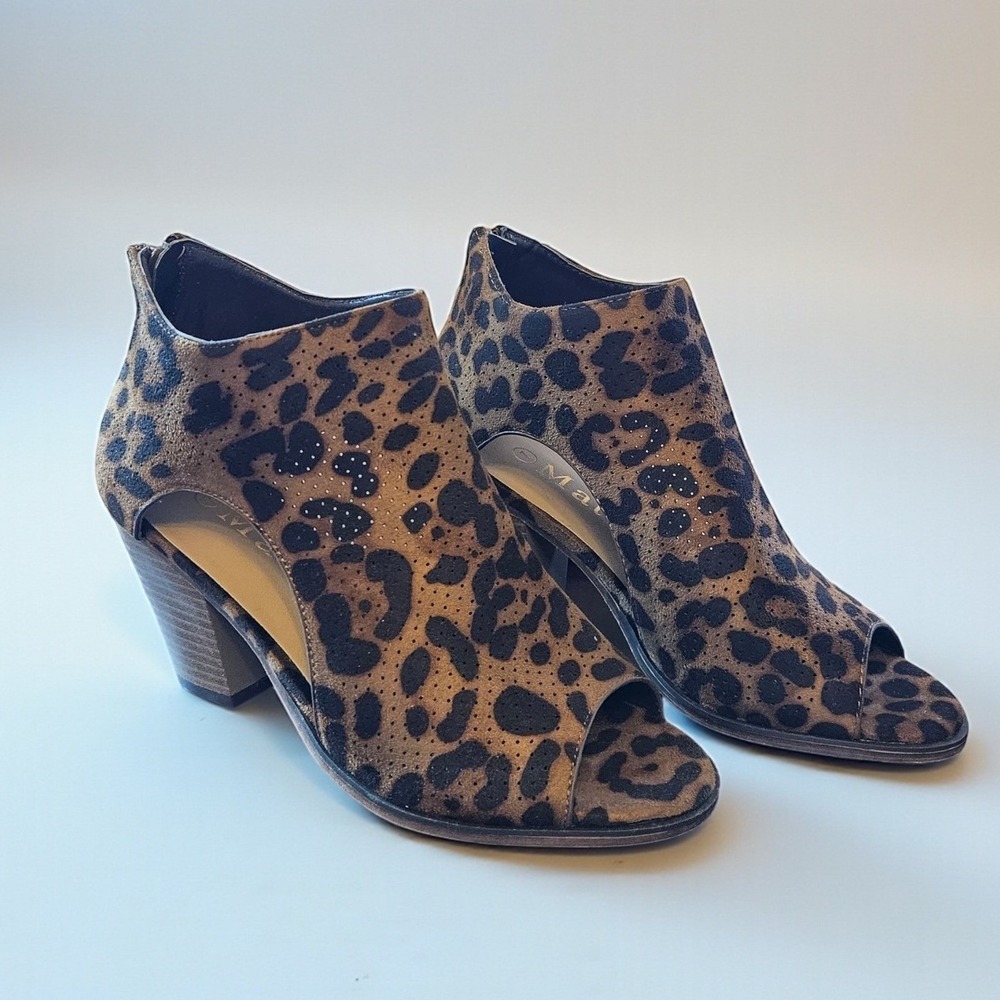 Mata Shoes Lazer Leopard Print Peep Toe Booties Side Cutout Block Heel Size 8.5